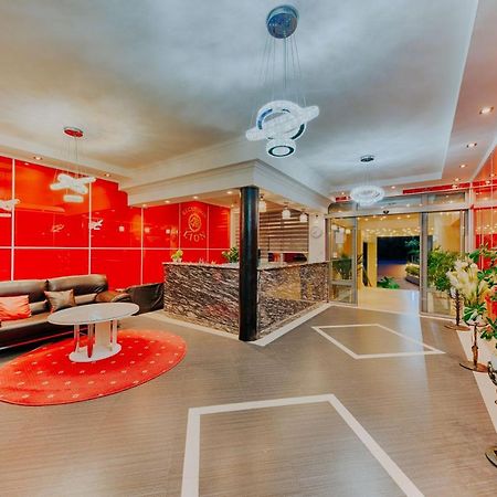Hotel Lion ウルツィニ エクステリア 写真